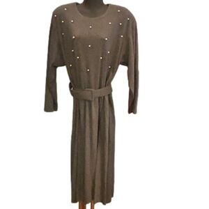 22W NWOT Rhodes Collection gray long sleeve faux pearl maxi with 2 belts